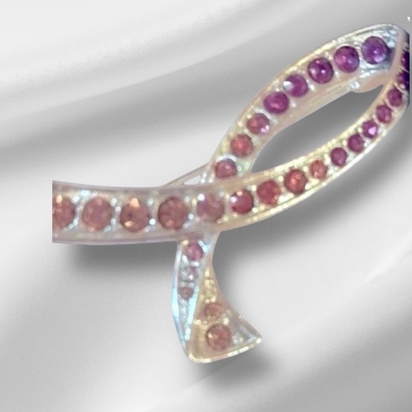 Avon Breast Pink Hope Cancer Awareness Brooch, Silver w/ Ombré Pink Rhinestones - Picture 2 of 7